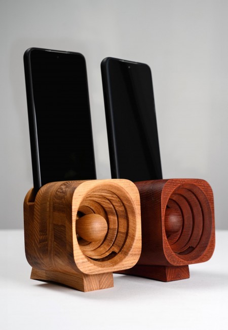 Personalized Wooden Phone Speaker - Unique Handmade Home Decor and Music Accessory